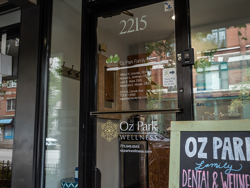 Exterior of the front door to Grand Dental - Oz Park
